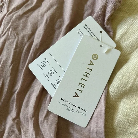 ASCENT SEAMLESS TANK
CAMISOLE SANS COUTURES
ASCENT - Picture 5 of 5